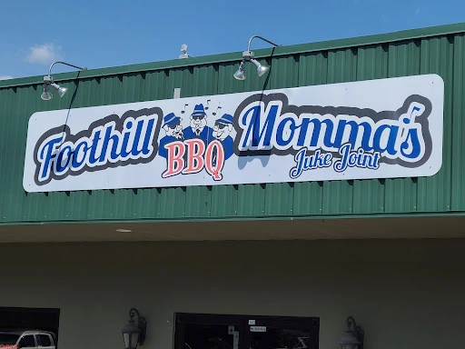 Foothill Momma's BBQ Juke Joint photo 9